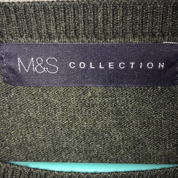 M&S Sweater Khaki green split side button detail - Picture 4 of 7
